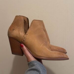 Frye Tan Leather Ankle Boots Reina cut